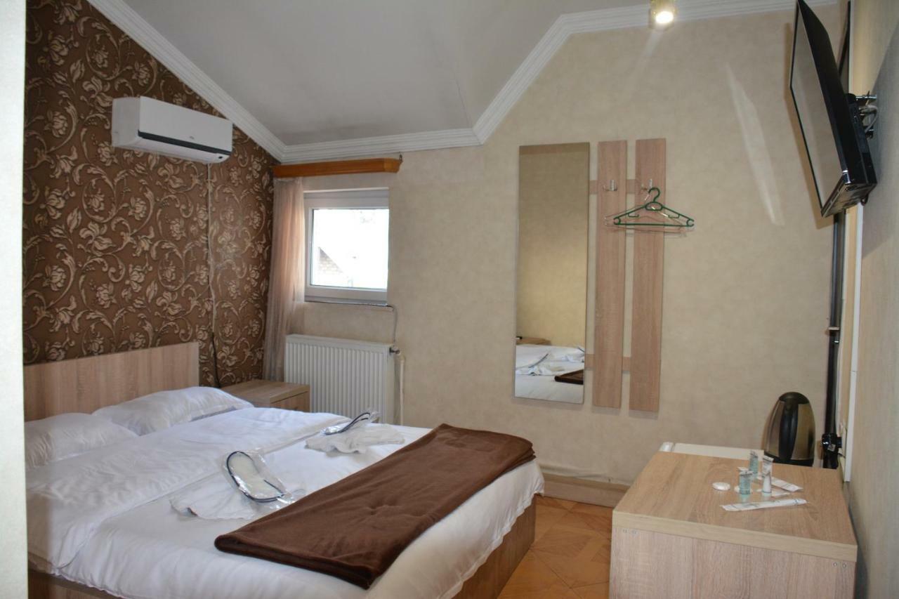 7 Star Bed & Breakfast Tbilisi Exterior photo