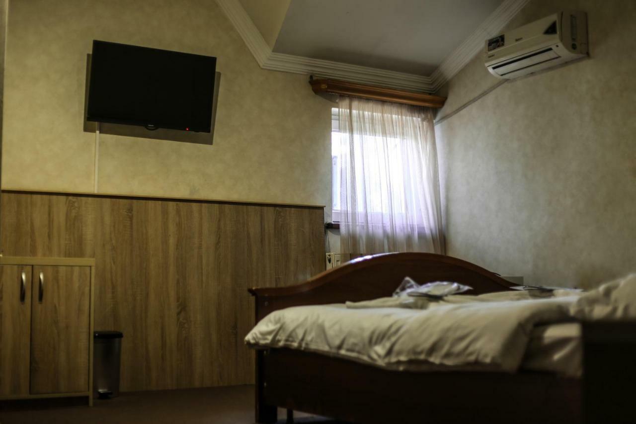 7 Star Bed & Breakfast Tbilisi Exterior photo